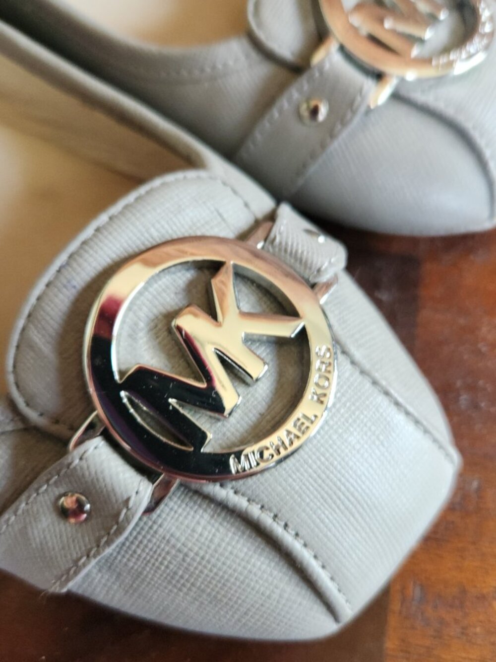 Michael - Michael Kors Fulton Moc Saffiano Leather Flats in Gray - Picture 7 of 9